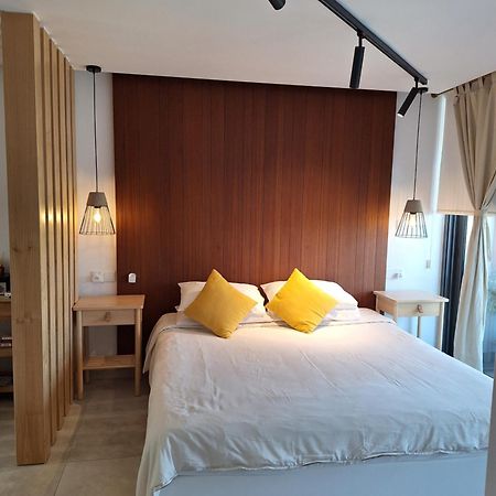 Terrazza Suites Paphos Bagian luar foto