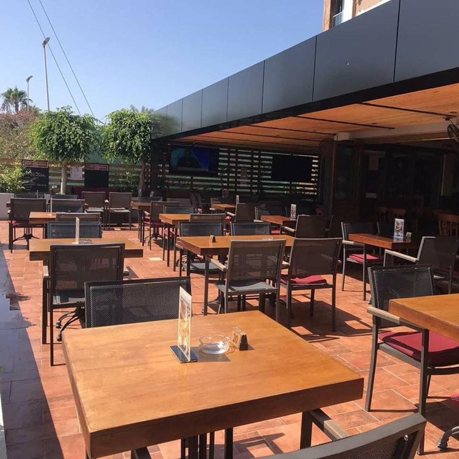 Terrazza Suites Paphos Bagian luar foto