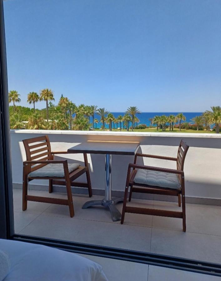Terrazza Suites Paphos Bagian luar foto