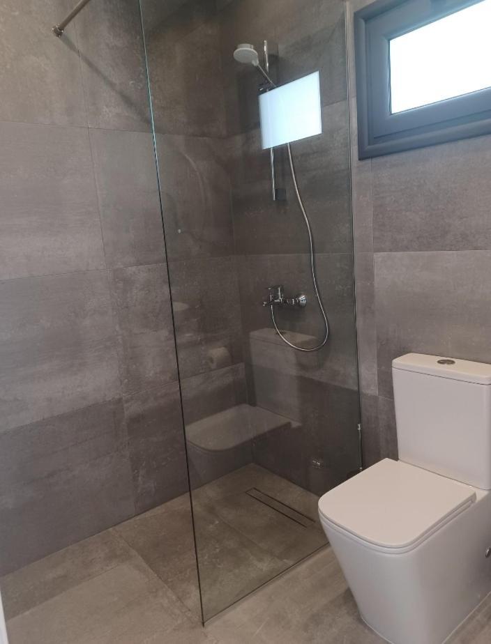 Terrazza Suites Paphos Bagian luar foto